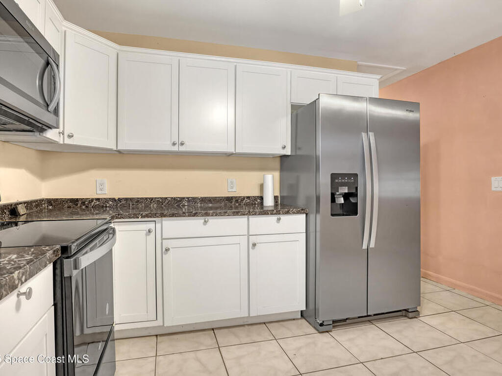 1915 47th Avenue, Vero Beach, FL 32966