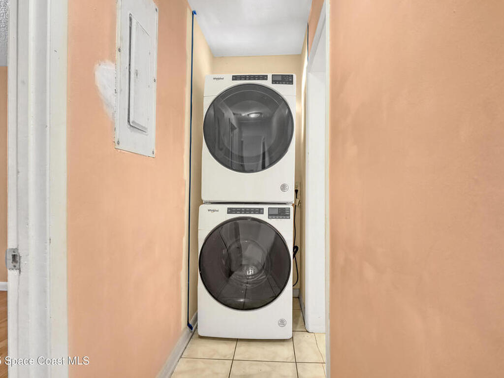 1915 47th Avenue, Vero Beach, FL 32966