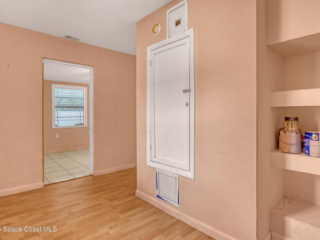 1915 47th Avenue, Vero Beach, FL 32966