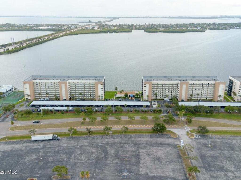 200 S Sykes Creek Parkway, Merritt Island, FL 32952