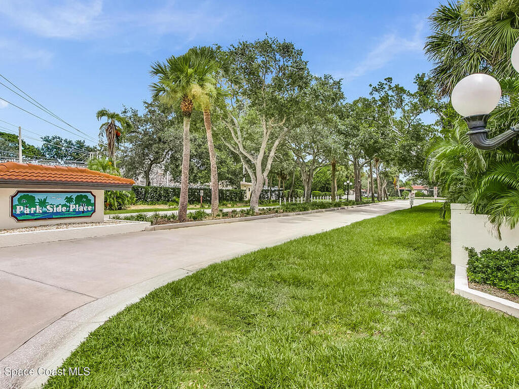 1808 Parkside Place, Indian Harbour Beach, FL 32937