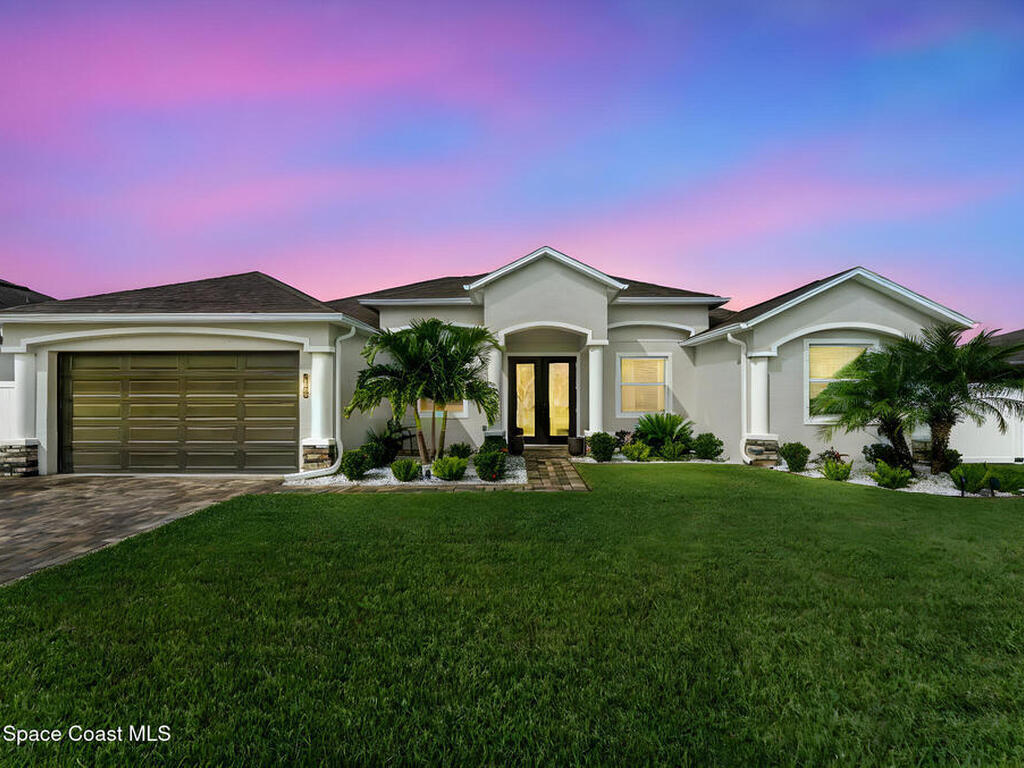 1085 Captiva Island Circle, Palm Bay, FL 32908