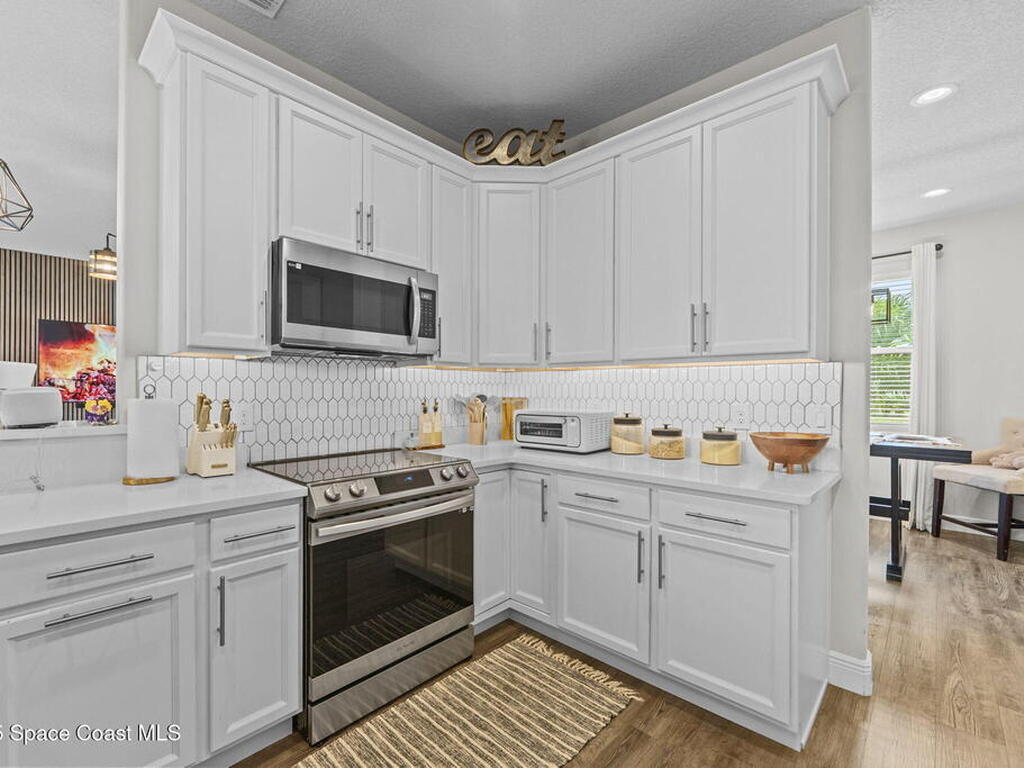 1085 Captiva Island Circle, Palm Bay, FL 32908