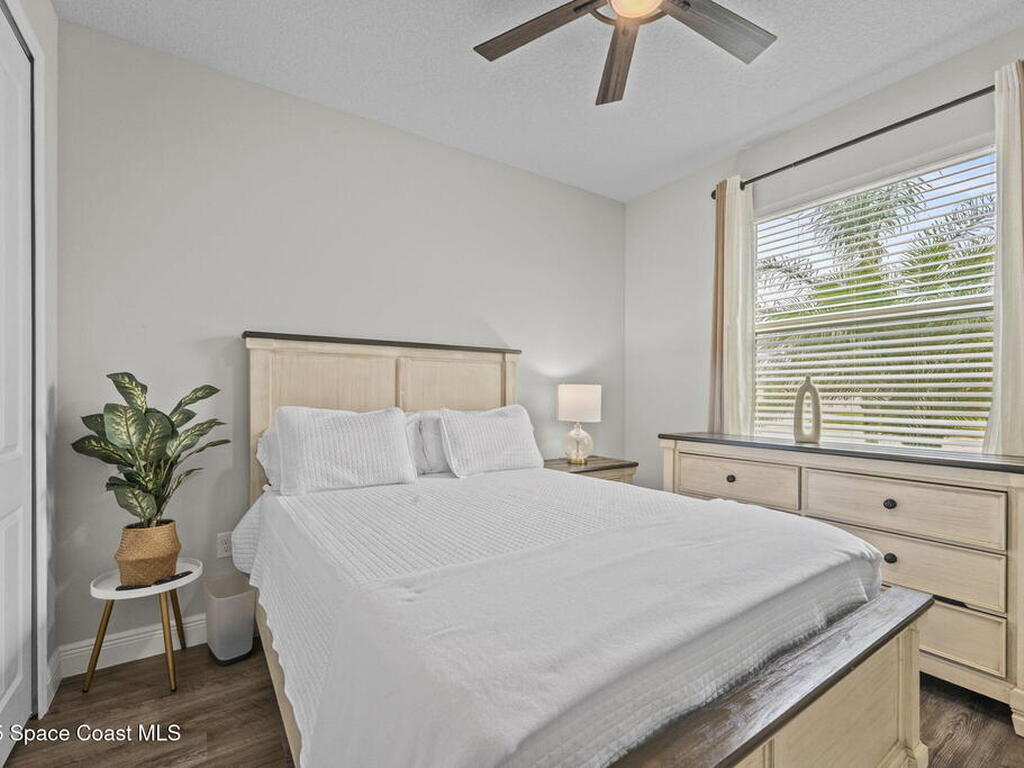 1085 Captiva Island Circle, Palm Bay, FL 32908