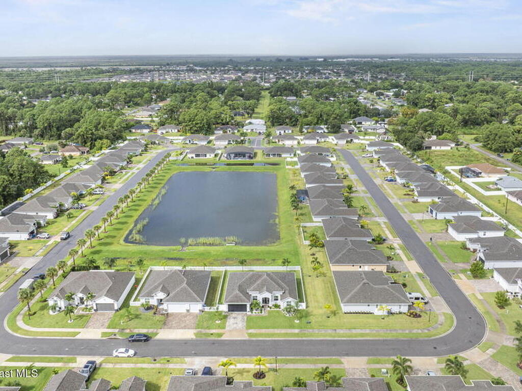 1085 Captiva Island Circle, Palm Bay, FL 32908