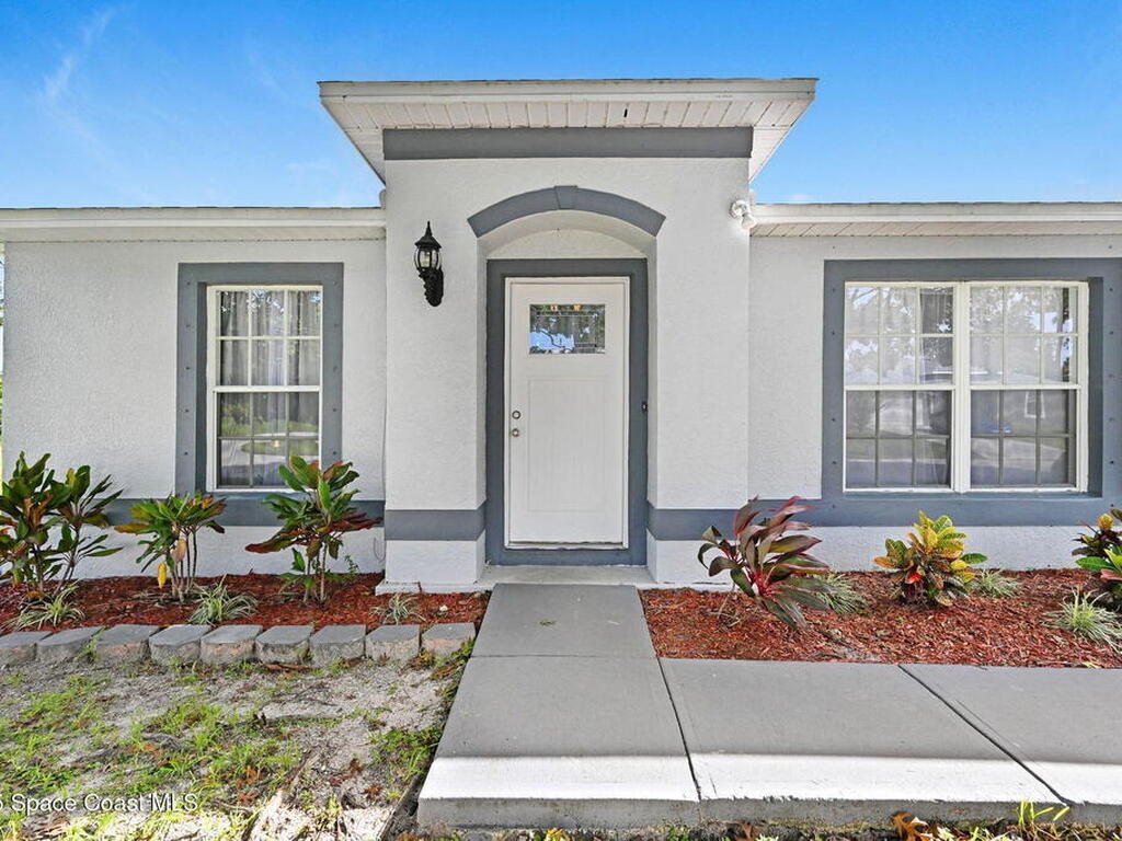 1500 Manzanita Street, Palm Bay, FL 32907