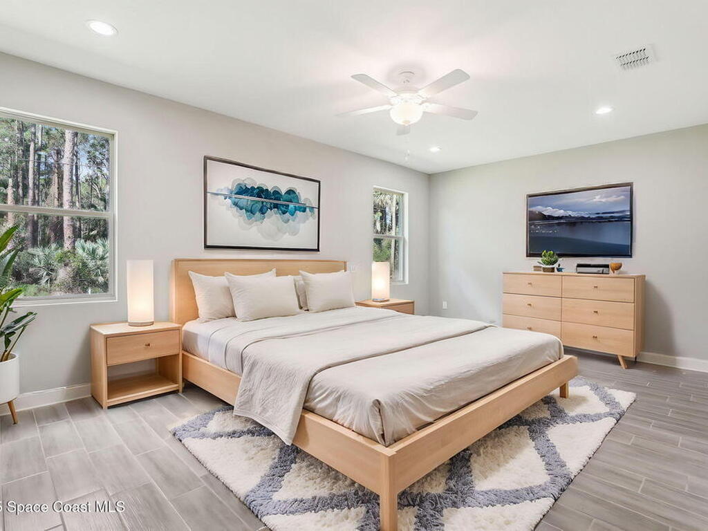 1041 Wesberry Street, Palm Bay, FL 32909