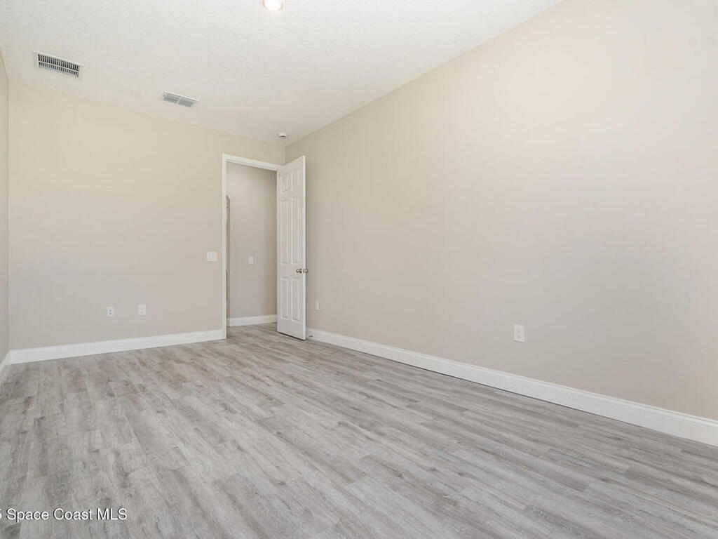 1041 Wesberry Street, Palm Bay, FL 32909