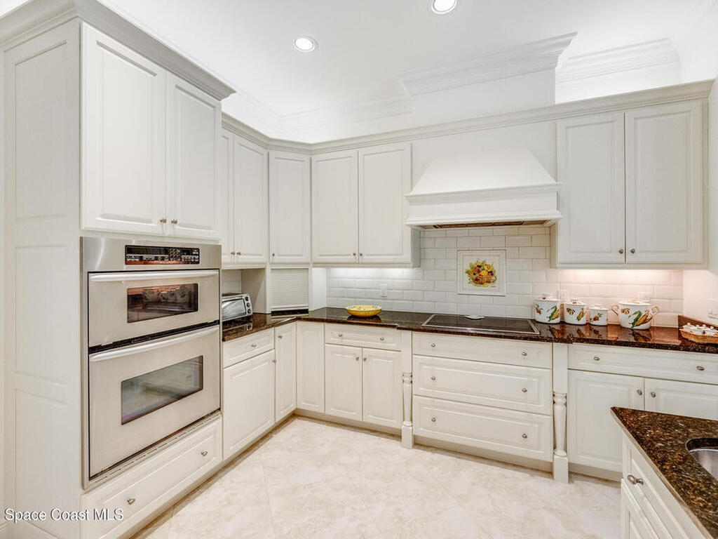 409 S Palm Island Circle, Indian River Shores, FL 32963