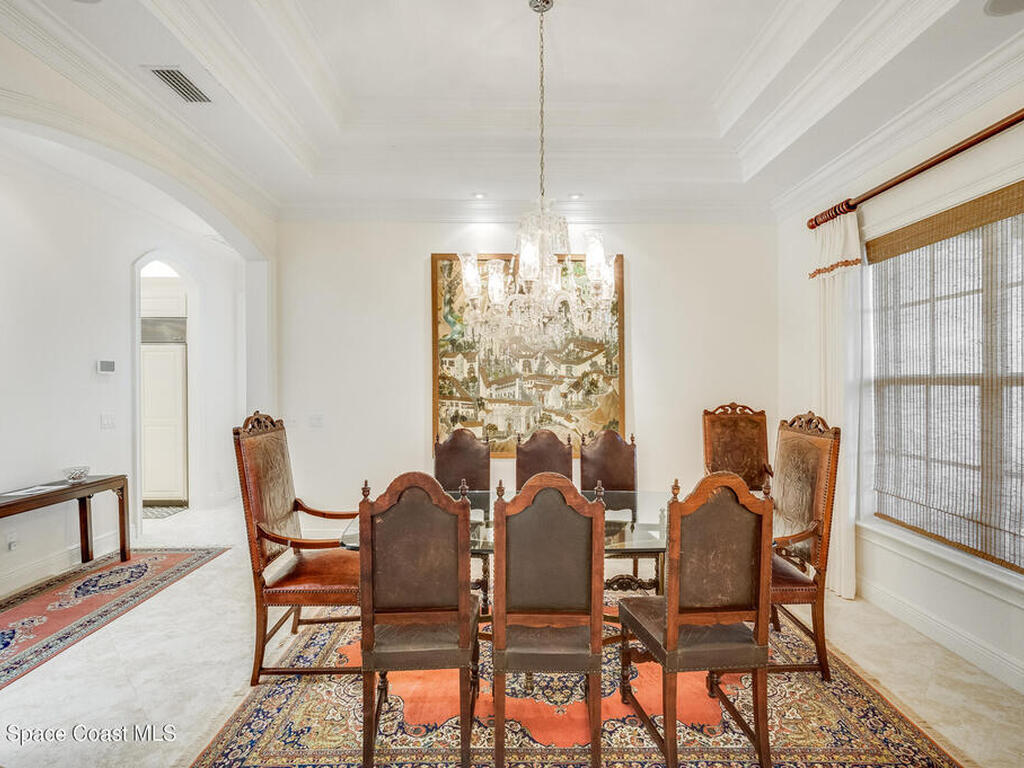 409 S Palm Island Circle, Indian River Shores, FL 32963