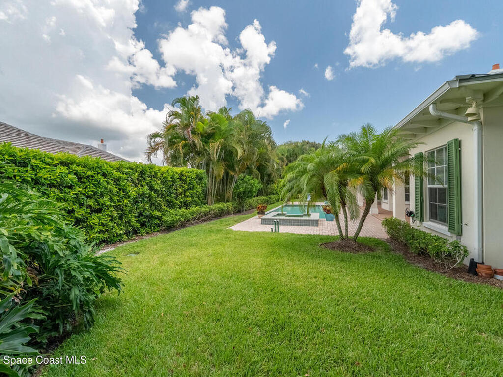409 S Palm Island Circle, Indian River Shores, FL 32963