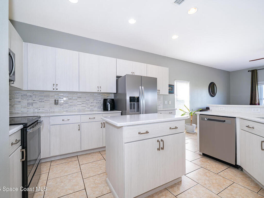 3426 Harborside Court, Kissimmee, FL 34746