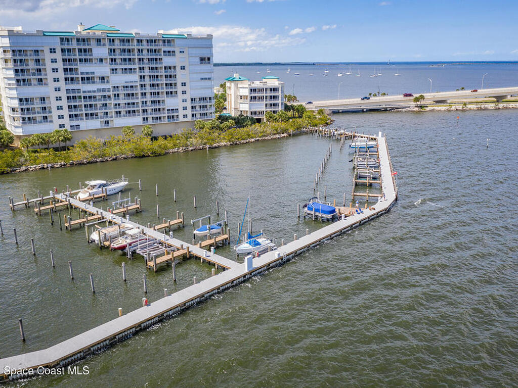 1 Indian River Avenue, Titusville, FL 32796