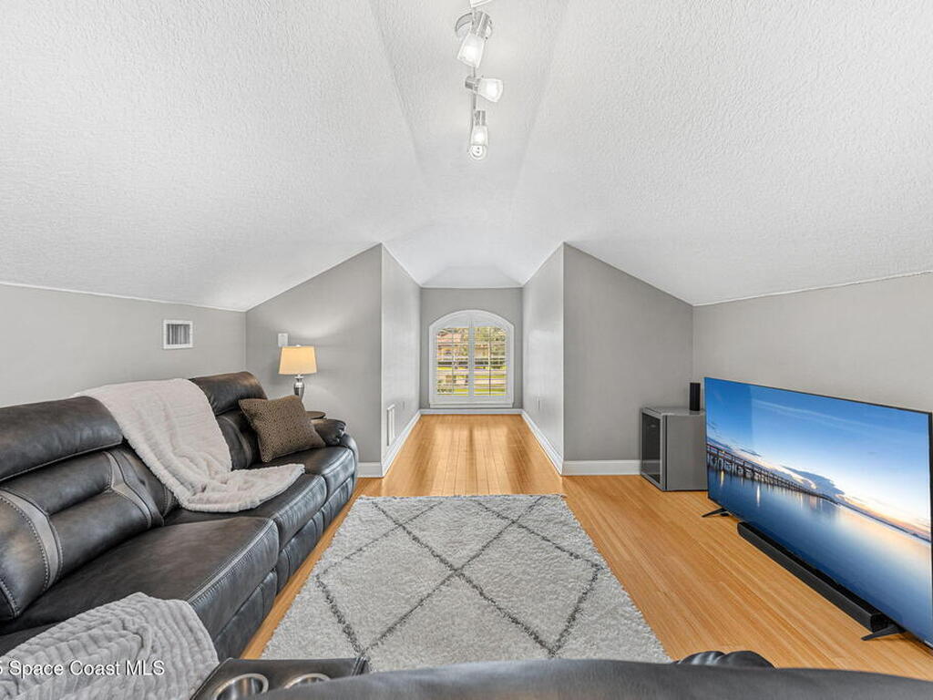 190 Stewart Drive, Merritt Island, FL 32952