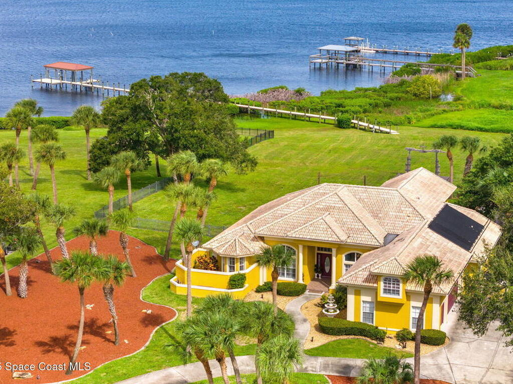 190 Stewart Drive, Merritt Island, FL 32952