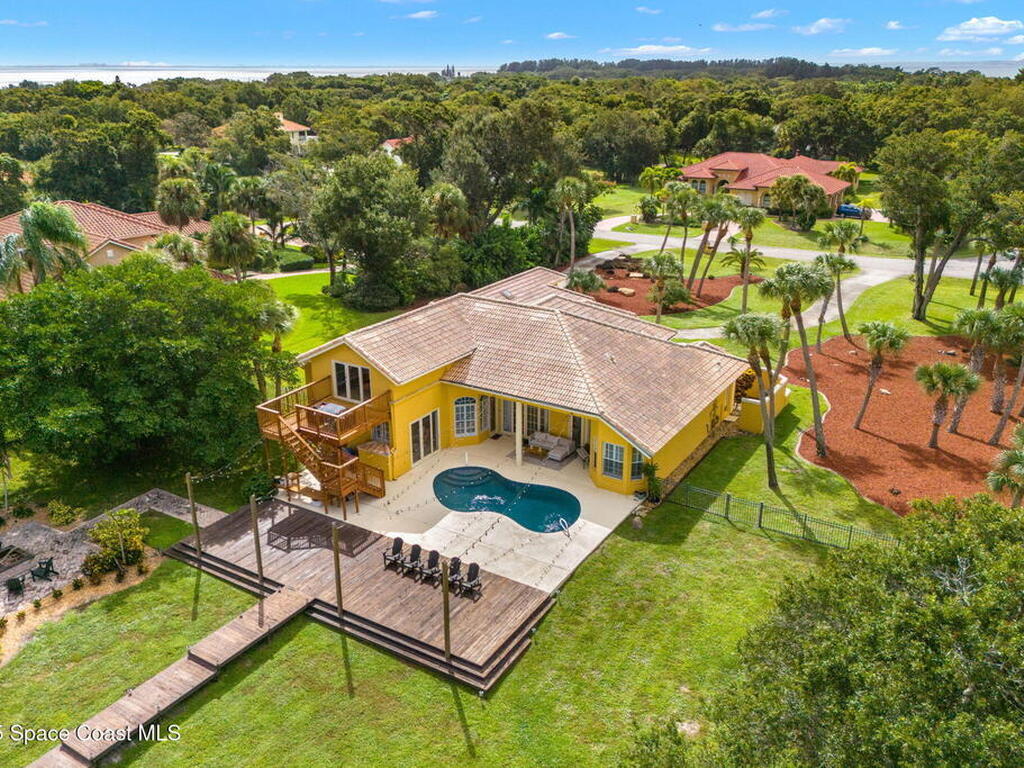 190 Stewart Drive, Merritt Island, FL 32952