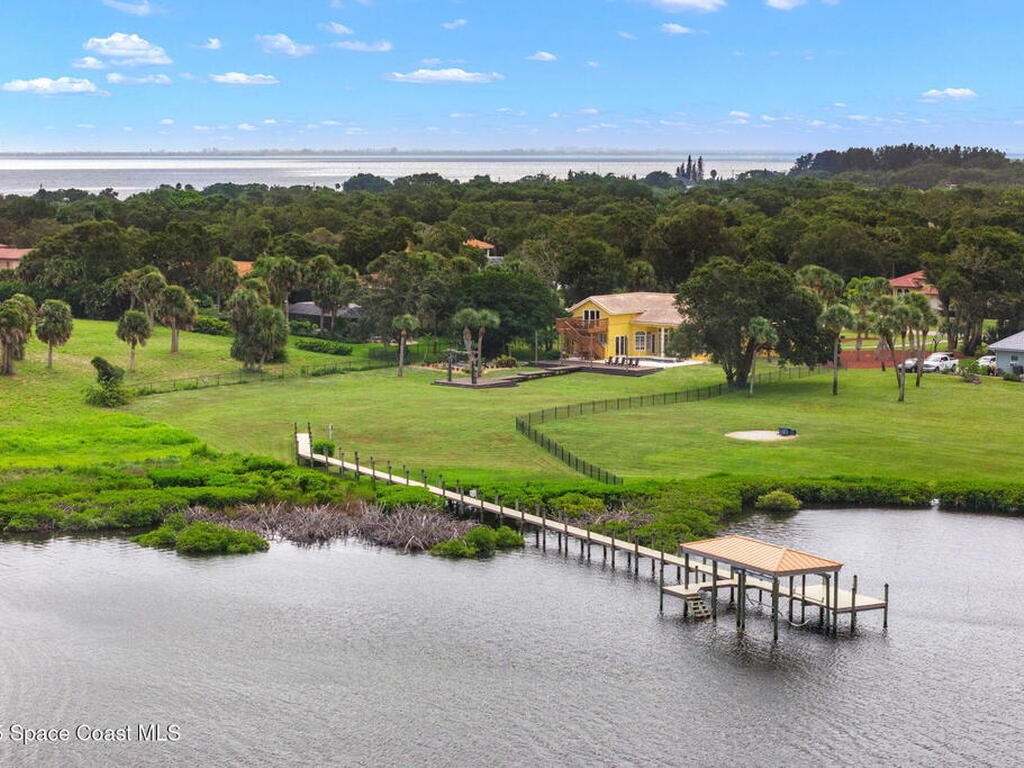 190 Stewart Drive, Merritt Island, FL 32952