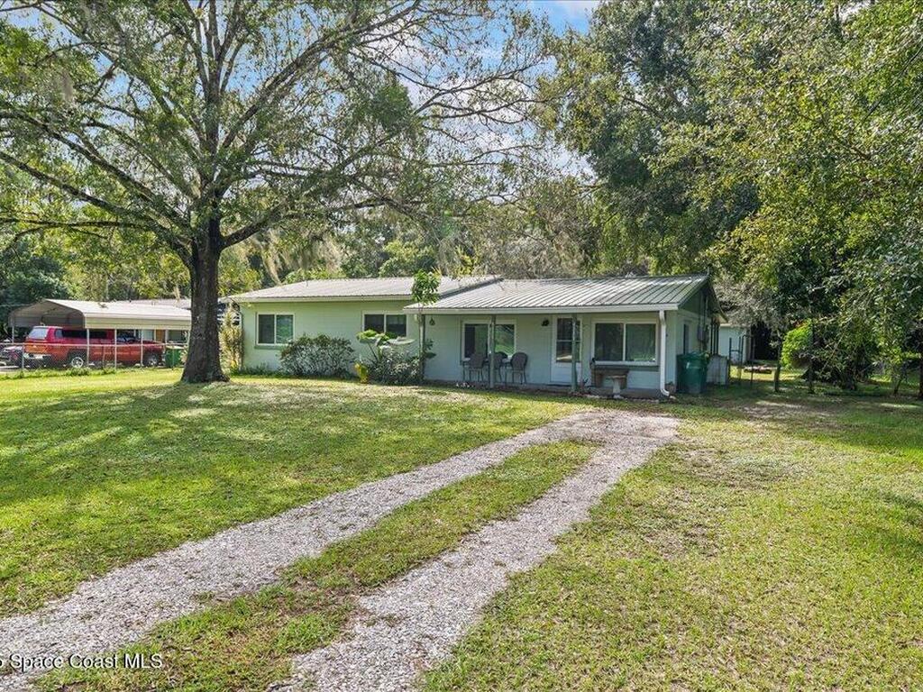 4111 Pecan Street, Mims, FL 32754