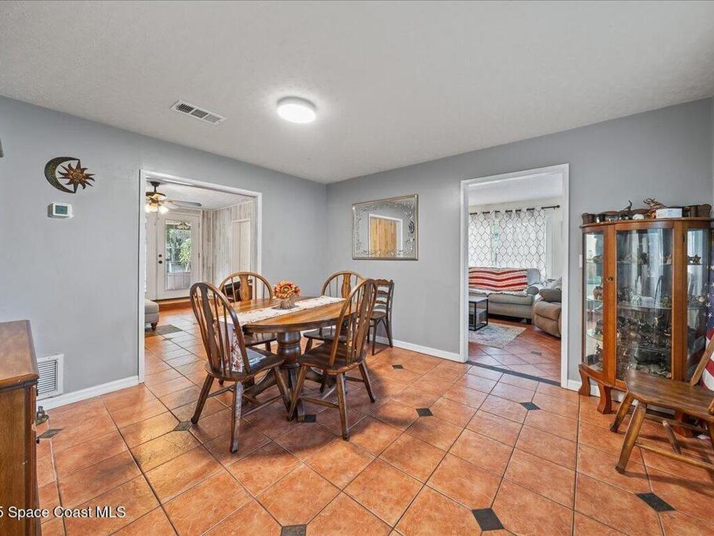 4111 Pecan Street, Mims, FL 32754