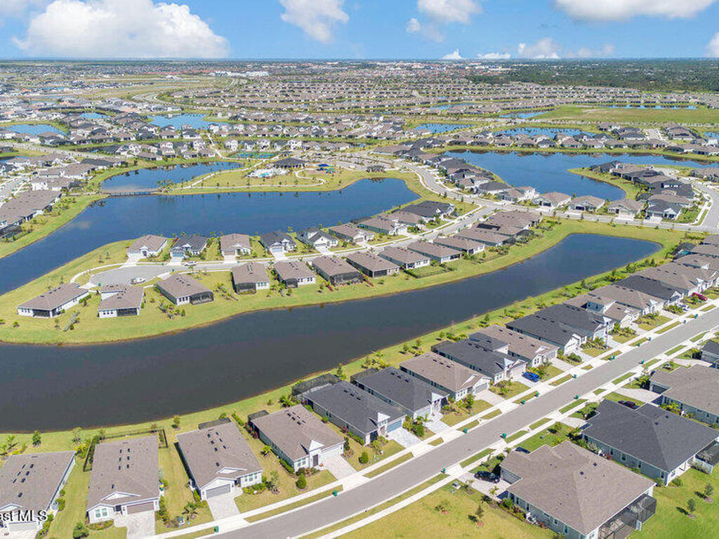 2979 Pangea Circle, Melbourne, FL 32940