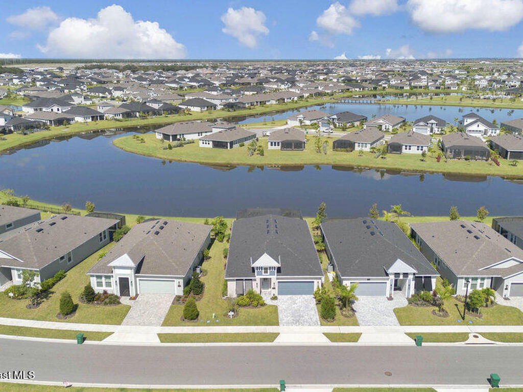 2979 Pangea Circle, Melbourne, FL 32940