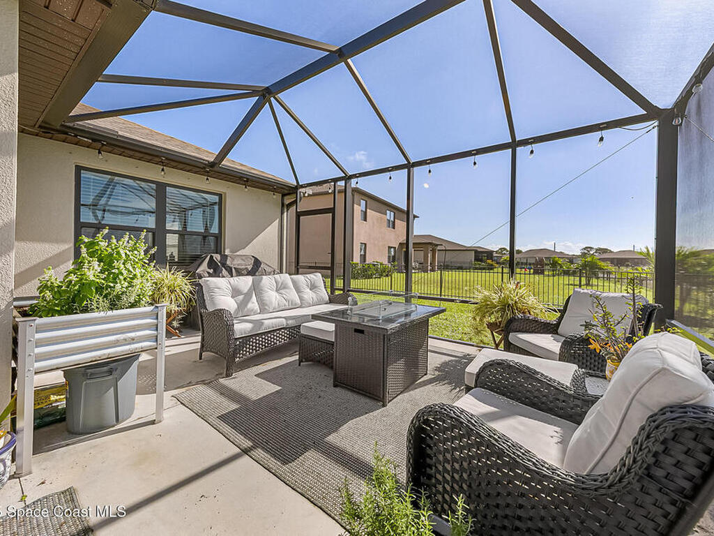 5319 Waterfall Place, Grant-Valkaria, FL 32949