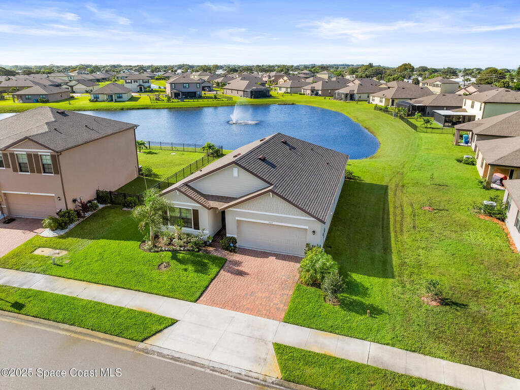 5319 Waterfall Place, Grant-Valkaria, FL 32949