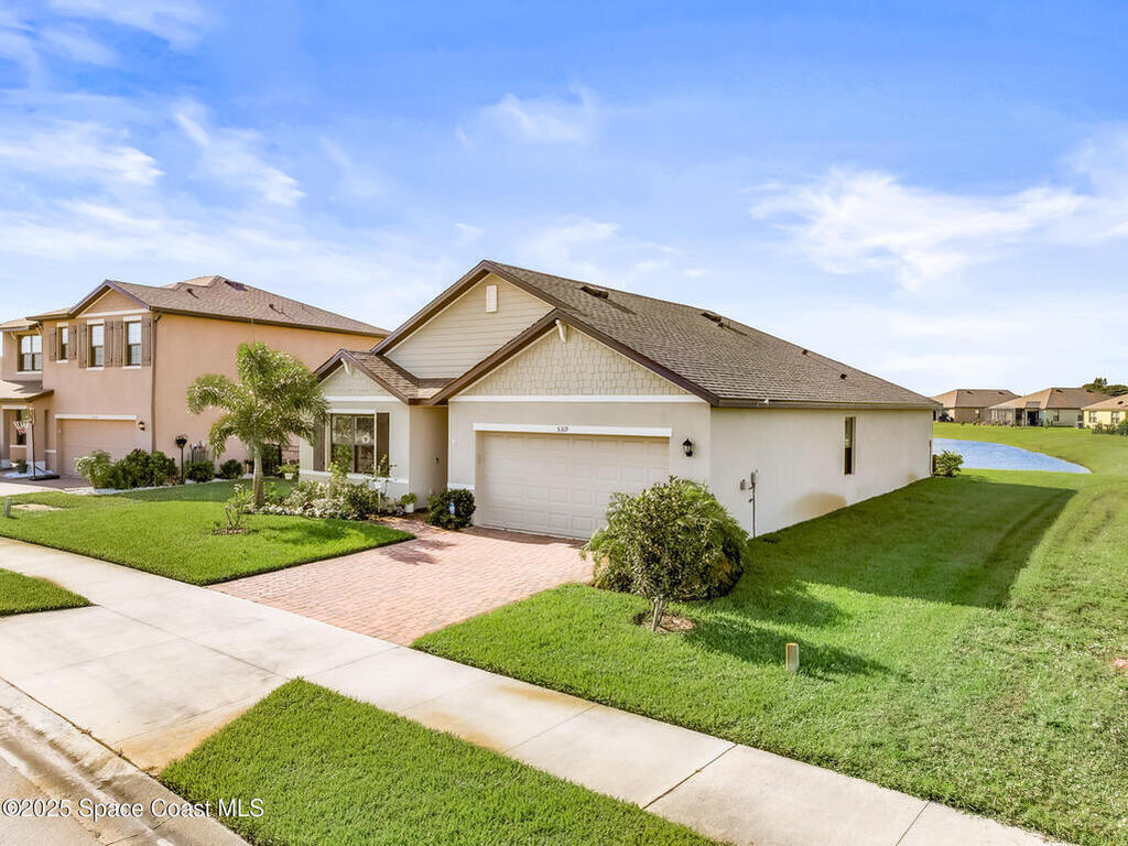 5319 Waterfall Place, Grant-Valkaria, FL 32949