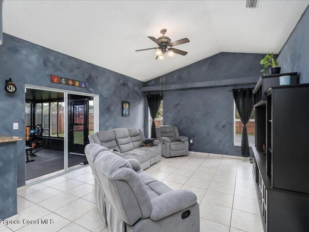 302 Arapahoe Lane, Palm Bay, FL 32907