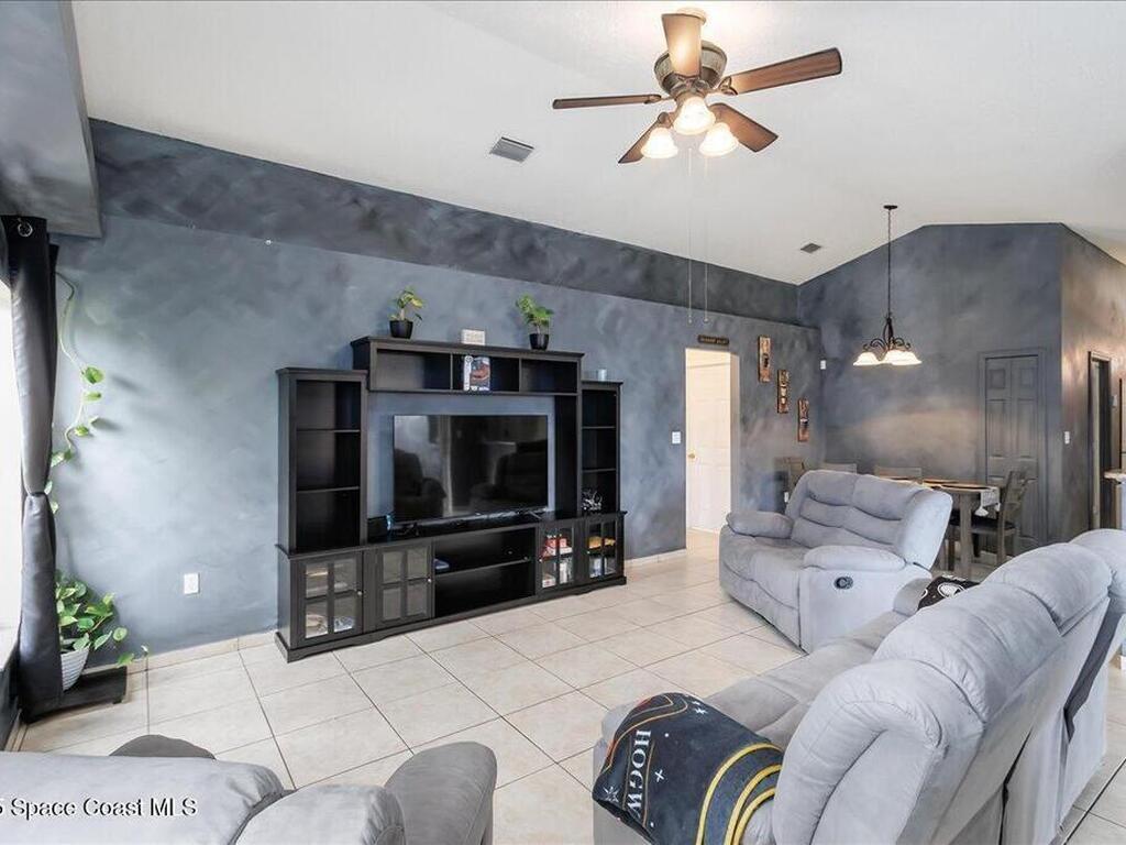 302 Arapahoe Lane, Palm Bay, FL 32907