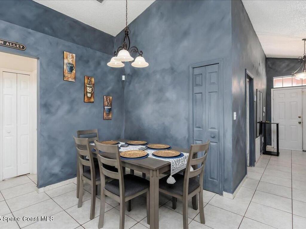 302 Arapahoe Lane, Palm Bay, FL 32907