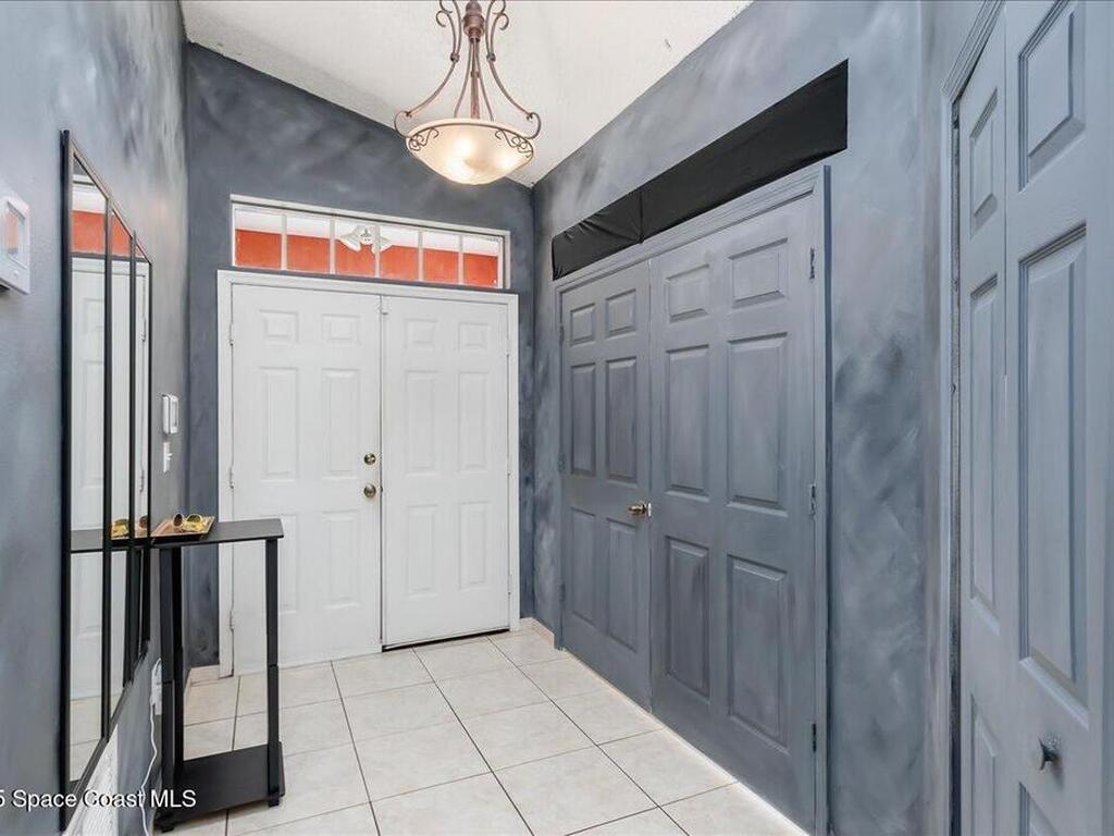 302 Arapahoe Lane, Palm Bay, FL 32907