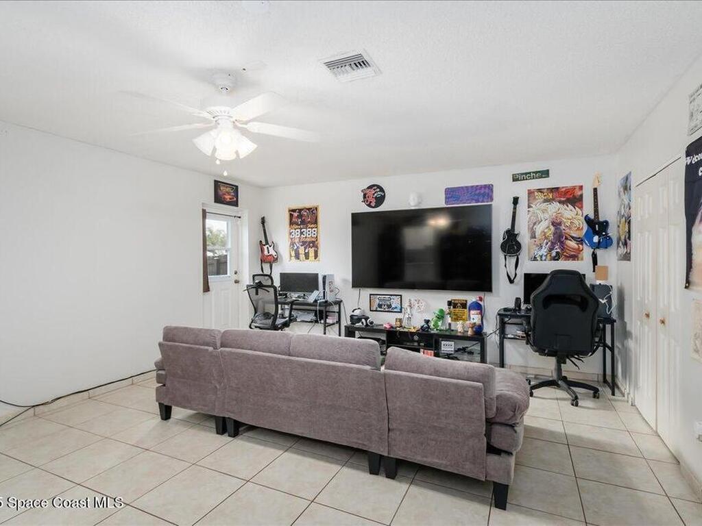 302 Arapahoe Lane, Palm Bay, FL 32907