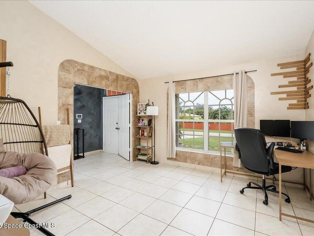 302 Arapahoe Lane, Palm Bay, FL 32907