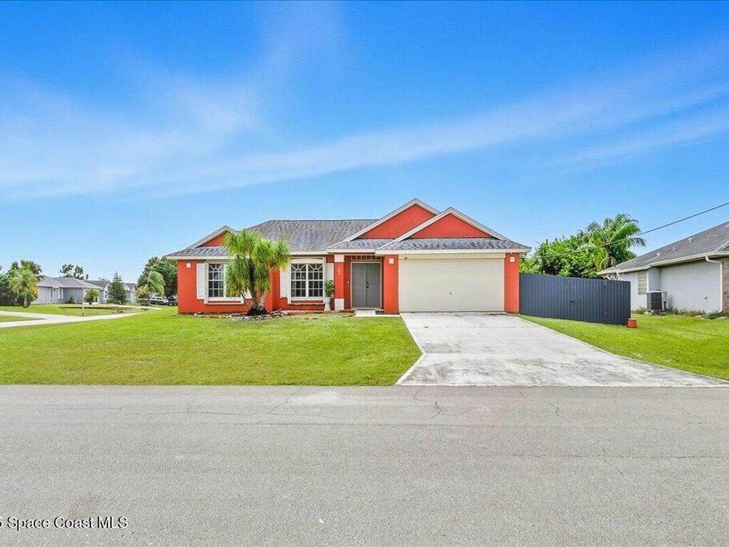 302 Arapahoe Lane, Palm Bay, FL 32907