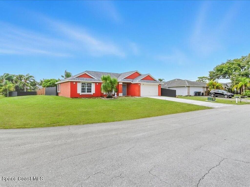302 Arapahoe Lane, Palm Bay, FL 32907