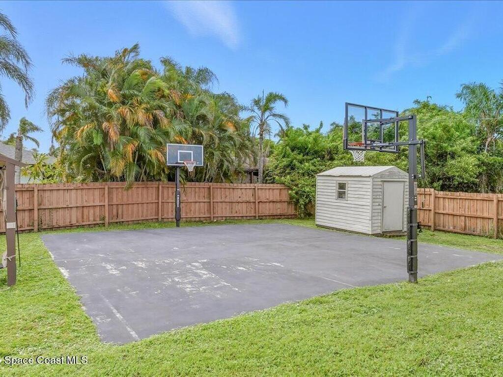 302 Arapahoe Lane, Palm Bay, FL 32907