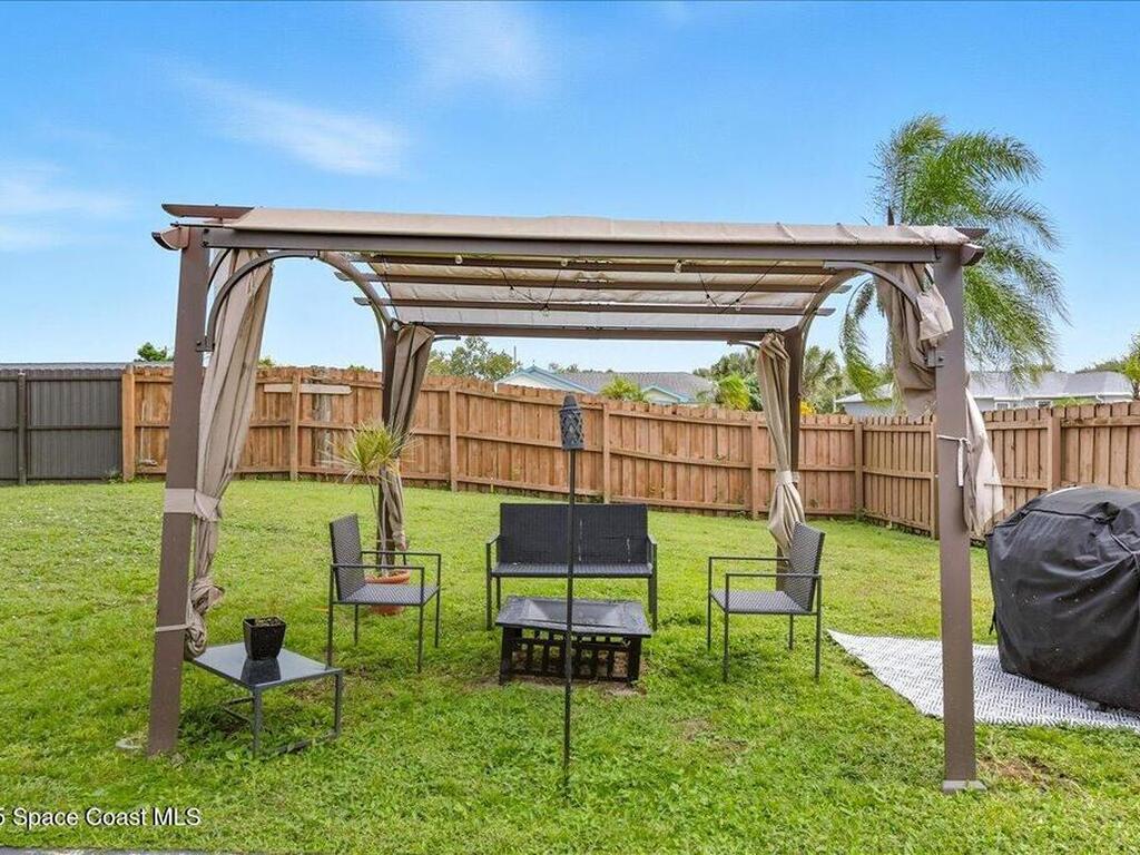 302 Arapahoe Lane, Palm Bay, FL 32907