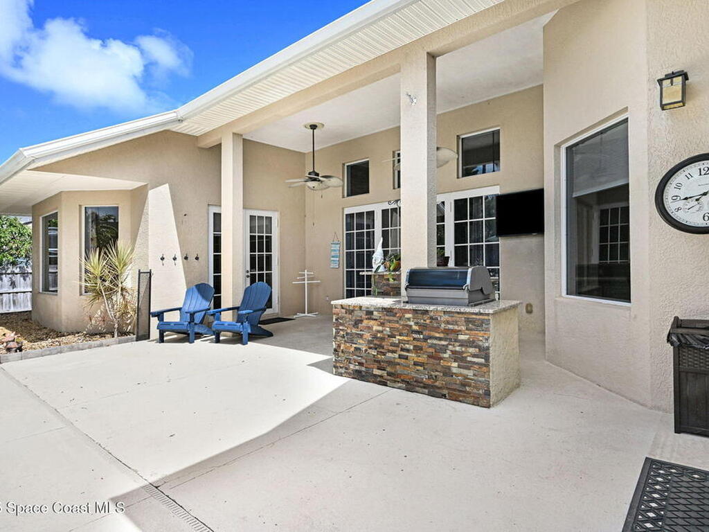 2735 S Courtenay Parkway, Merritt Island, FL 32952