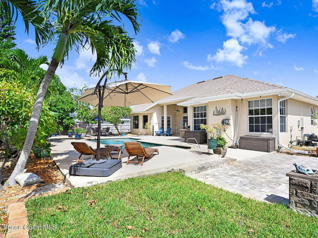 2735 S Courtenay Parkway, Merritt Island, FL 32952