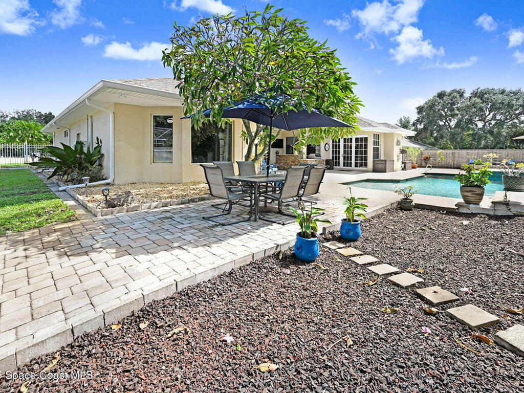 2735 S Courtenay Parkway, Merritt Island, FL 32952