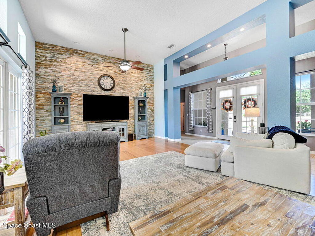 2735 S Courtenay Parkway, Merritt Island, FL 32952