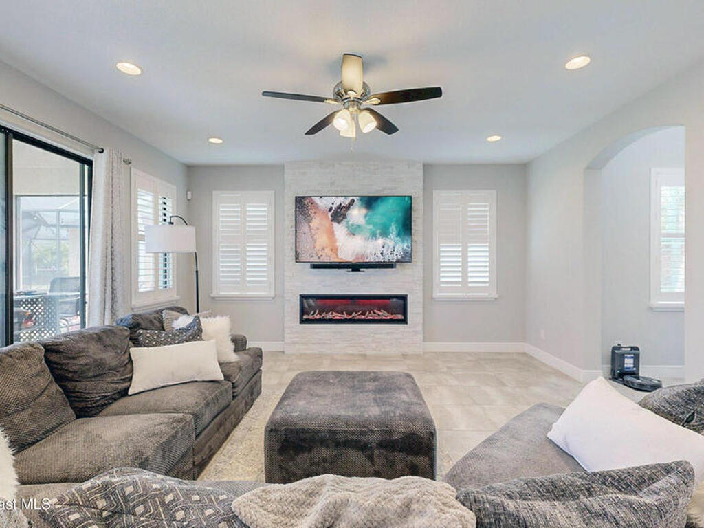 7553 Poulicny Lane, Melbourne, FL 32940