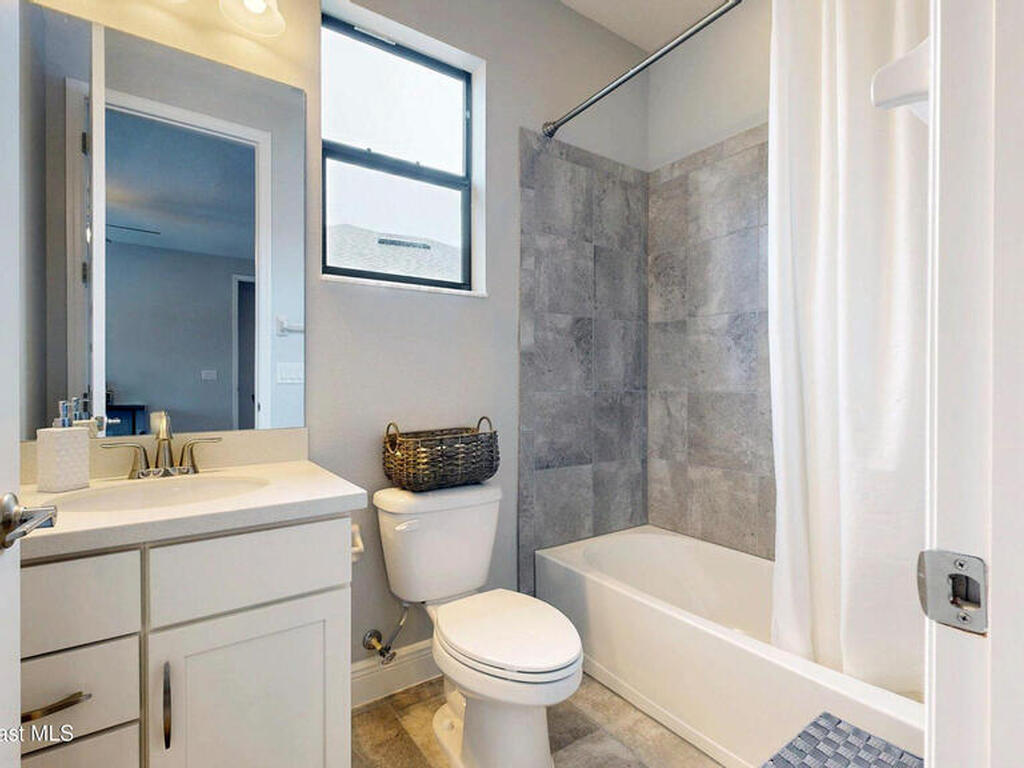 7553 Poulicny Lane, Melbourne, FL 32940