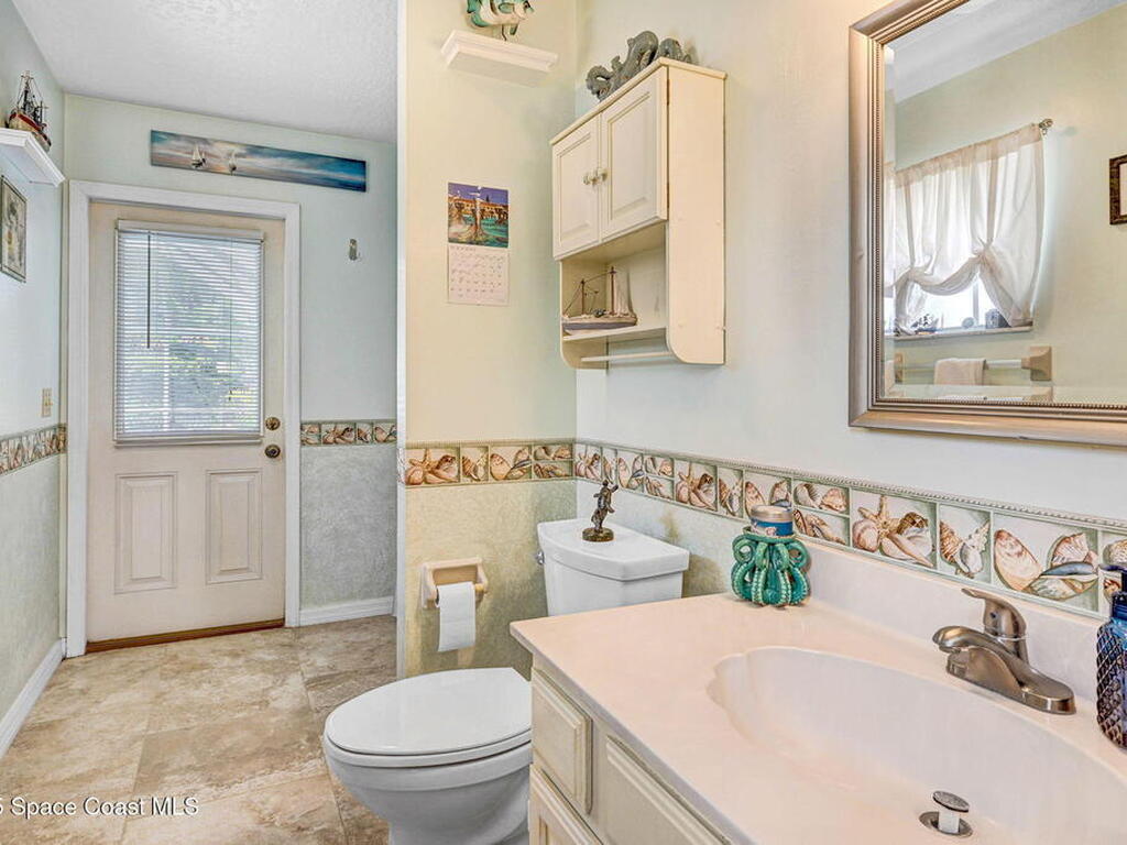 560 Spring Lake Drive, Melbourne, FL 32940