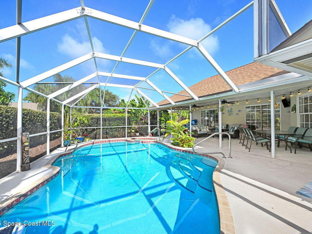 560 Spring Lake Drive, Melbourne, FL 32940