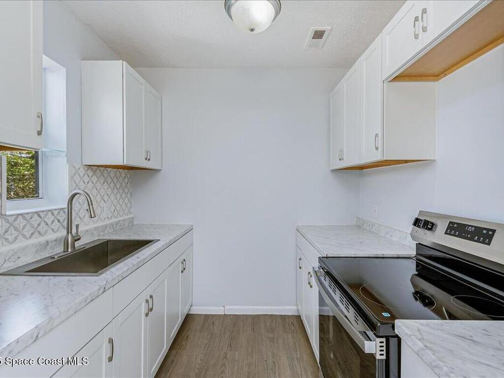 300 Rutgers Avenue, Melbourne, FL 32901