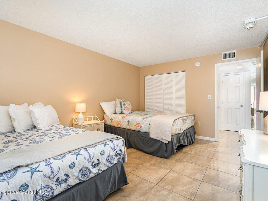 2515 S Atlantic Avenue, Cocoa Beach, FL 32931