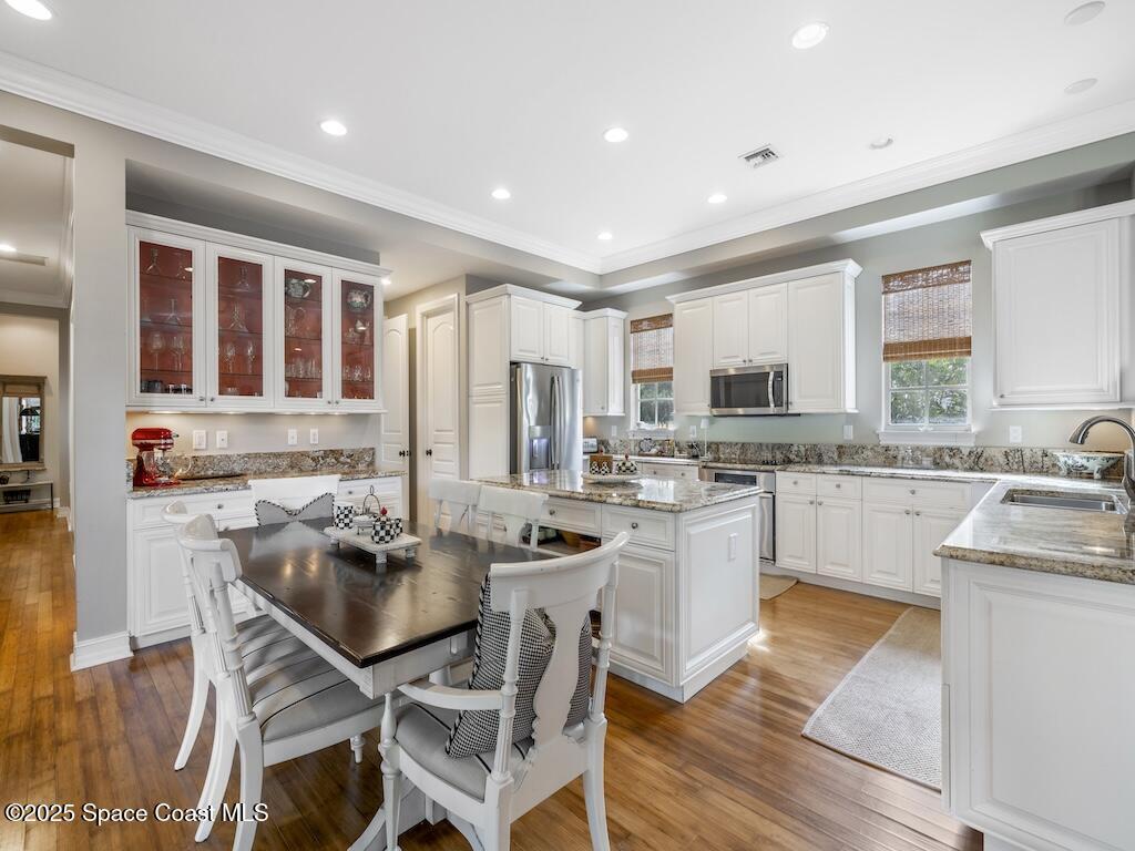 6585 Martinique Way, Vero Beach, FL 32967