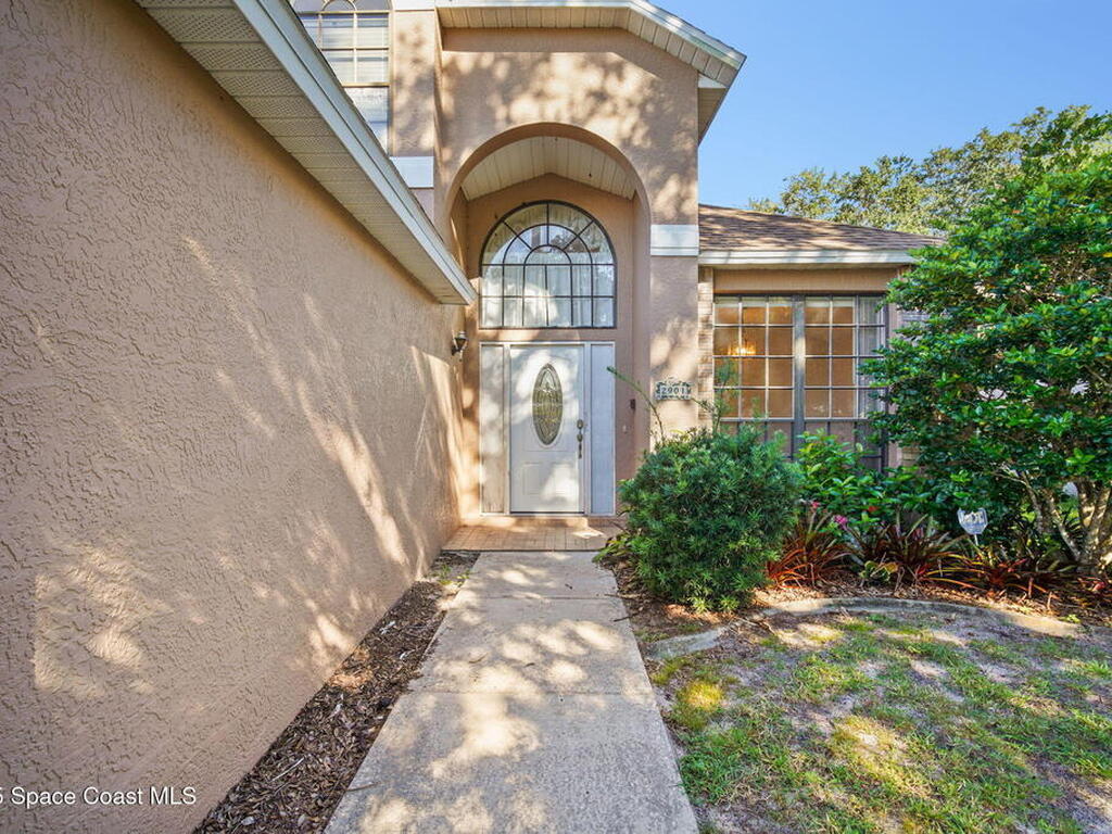2901 Pebble Creek Street, Melbourne, FL 32935